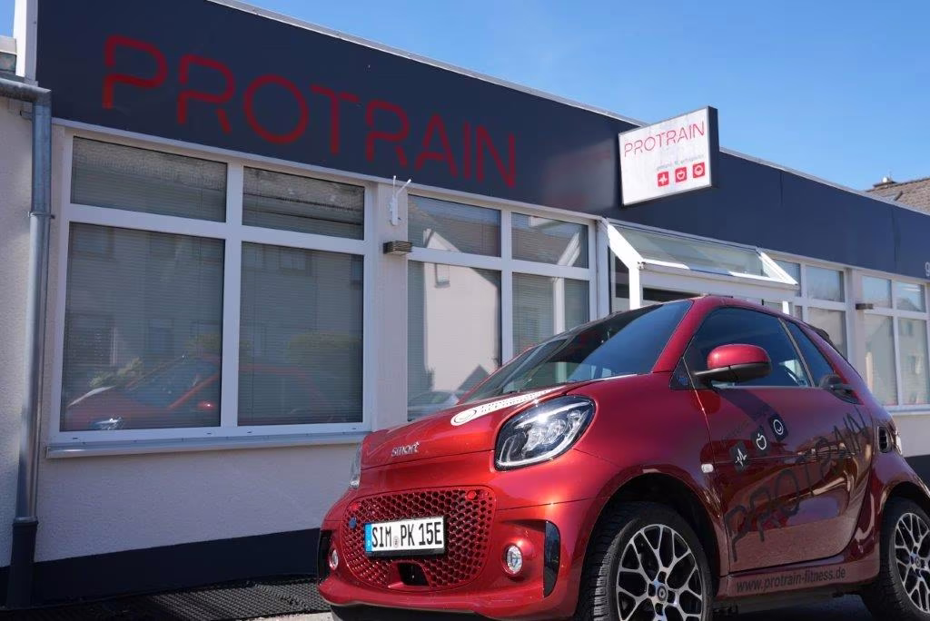 Außenansicht des PROTRAIN Studios in Emmelshausen.